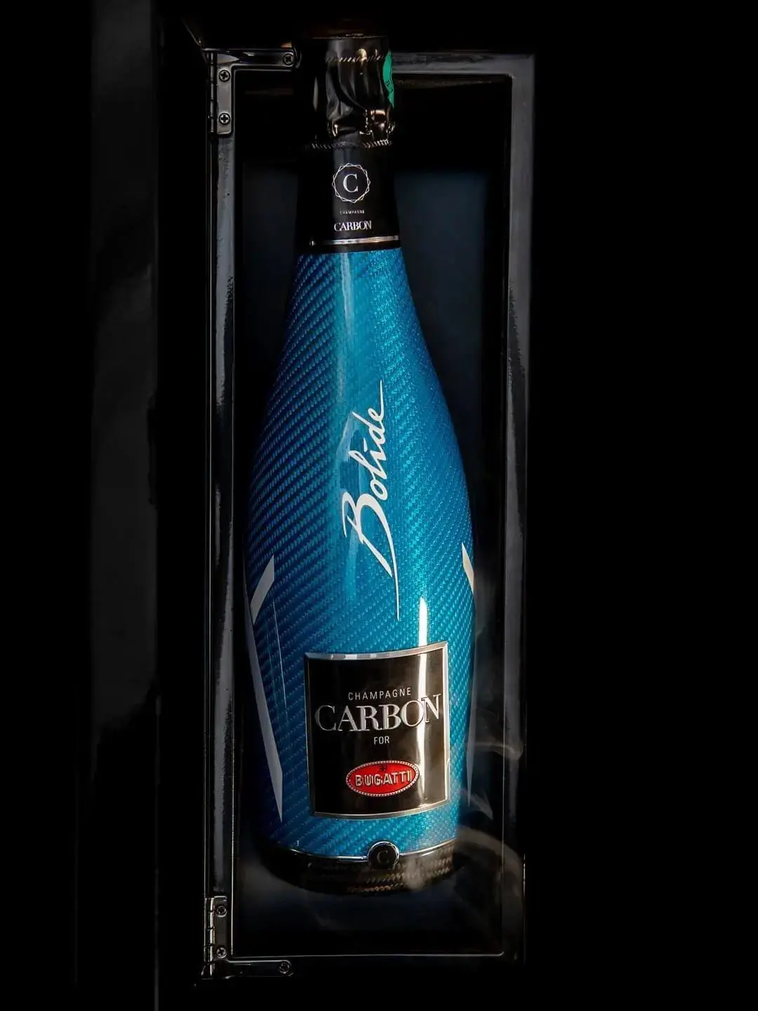 Champagne CARBON Bugatti Bolide ÆŽB.03 | Vintage 2017 - Image 3